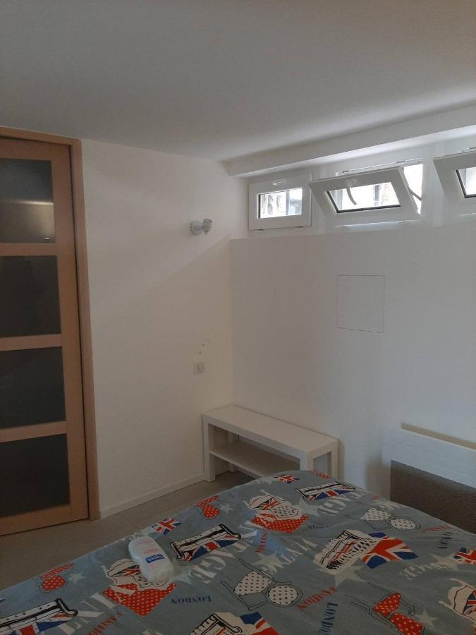 Appartement Climatise Au Calme En Provence Pierrefeu du Var Bagian luar foto